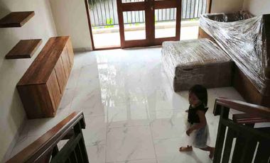 For rent beautiful 3 bedroom vila with rooftop jungle view Ubud