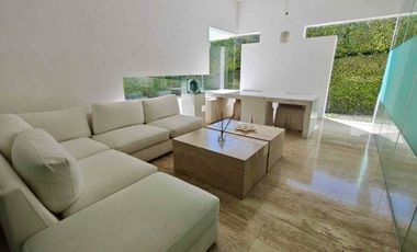Penthouse Exclusivo en venta, La Vista Country Club, Terraza y Jardín Privado