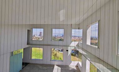 Penthouse Exclusivo en venta, La Vista Country Club, Terraza y Jardín Privado