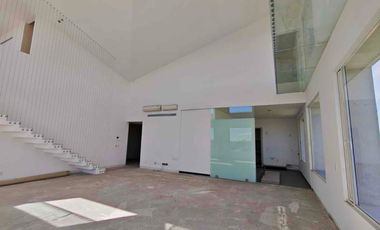 Penthouse Exclusivo en venta, La Vista Country Club, Terraza y Jardín Privado