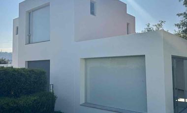 Venta casa independiente 3 dormitorios en Pillagua