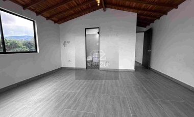 Casa campestre en Urbanización abierta La Ceja