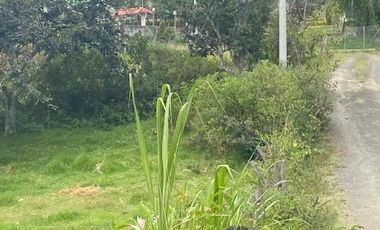 Terreno en venta 2.700m2 a 5 minutos de Challuabamba - Panamericana Norte Cuenca