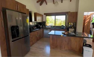 Renta Villa en Pakakuna Gardens en Checa