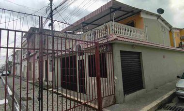 Casa Esquinera en venta