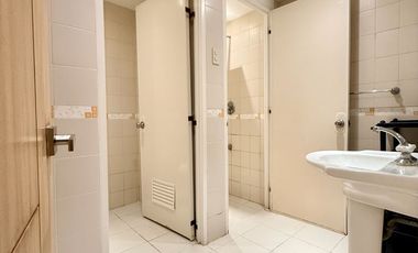 Modern 2 bedroom w/ Parking condo in Guadalupe Cebu City for rent Semi-furnished