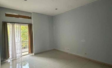 DISEWAKAN RUMAH SERENIA HILLS LEBAK BULUS