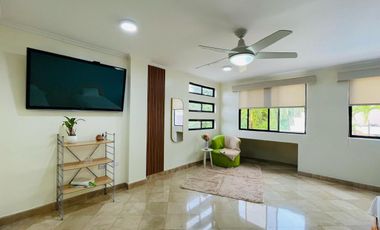 Suite Amoblada para Mujeres en Alquiler en Ceibos Norte