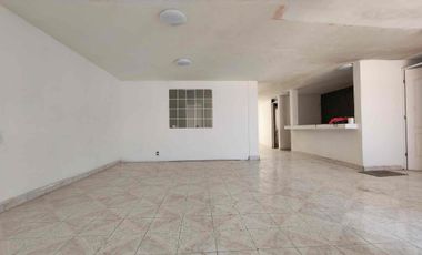 En renta Depto amplio 3 recámaras