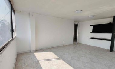 En renta Depto amplio 3 recámaras