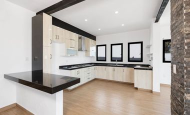 HERMOSA CASA EN VENTA EN SAN JUAN COSALA