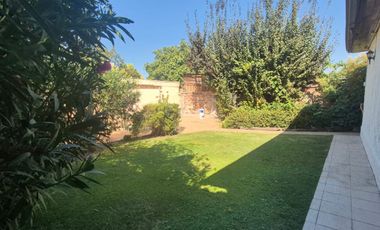 Casa En Venta En Alcalde Jorge Monckeberg Y Los Olmos