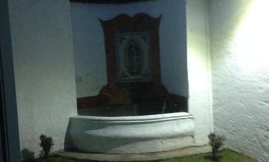 RENTA CASA MUY AMPLIA CON  JARDIN  DE  2500 M2 EN TEPOXTLA, ATLIHUETZIA CERCA APIZACO, CD JUDICIAL