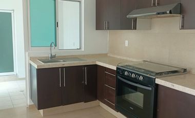 CASA EN RENTA EN LOMAS DE GRAN JARDIN LEON GUANAJUATO