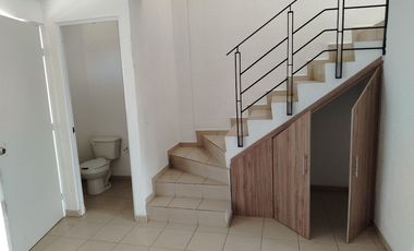 Casa en renta para negocio o habitacional sobre el Blvd Cañaveral 1447A, Los Héroes León, León, Gto