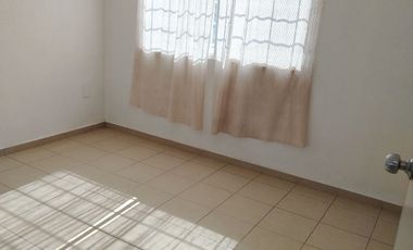 Casa en renta para negocio o habitacional sobre el Blvd Cañaveral 1447A, Los Héroes León, León, Gto