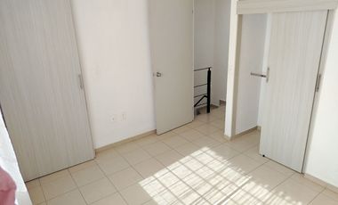 Casa en renta para negocio o habitacional sobre el Blvd Cañaveral 1447A, Los Héroes León, León, Gto