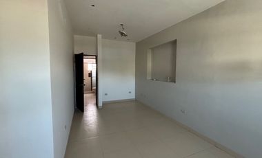 CASA EN RENTA SEMI AMUEBLADA EN URBIVILLA DEL CEDRO EN MONTERREY