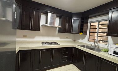 CASA EN RENTA SEMI AMUEBLADA EN URBIVILLA DEL CEDRO EN MONTERREY