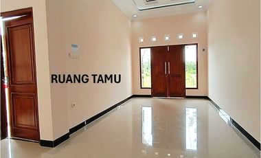 Rumah 2 Lantai dekat Jl Wonosari KM 8 di Potorono Banguntapan Siap Huni