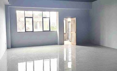 Sewa Office Space di Gedung Modern Area Kemang Luas 190m²