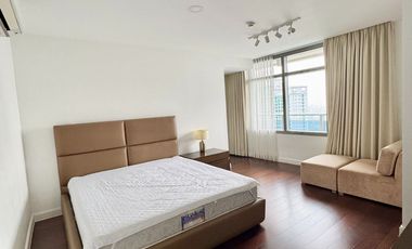 The Suites BGC Fully furnished 3-bedroom Unit with Balcony
