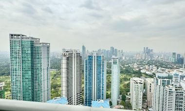 The Suites BGC Fully furnished 3-bedroom Unit with Balcony