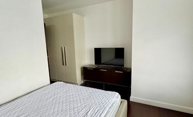 The Suites BGC Fully furnished 3-bedroom Unit with Balcony