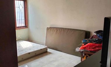 Gedung disewakan , bekas Showroom, kondisi baik dan siap huni