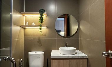 Disewakan Studio Apartemen Royal Mediterania Garden, Unit Bersih dan Rapih, View Kolam