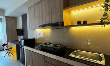 Disewakan Studio Apartemen Royal Mediterania Garden, Unit Bersih dan Rapih, View Kolam