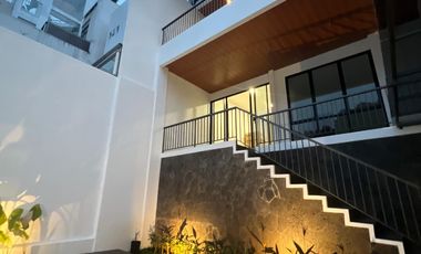 WTS — Villa Mewah Private Pool View Pepohonan & Sunset di Sayap Dago