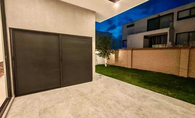 Amplia Casa de Lujo en Venta en Parque Jalisco, lomas de Angelopolis