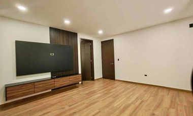 Amplia Casa de Lujo en Venta en Parque Jalisco, lomas de Angelopolis