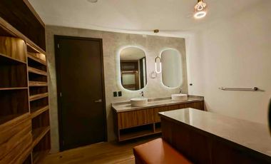Amplia Casa de Lujo en Venta en Parque Jalisco, lomas de Angelopolis