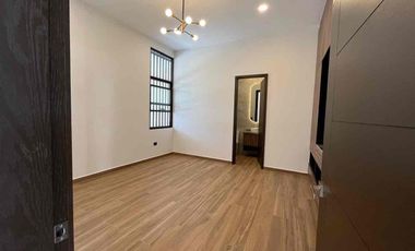 Amplia Casa de Lujo en Venta en Parque Jalisco, lomas de Angelopolis