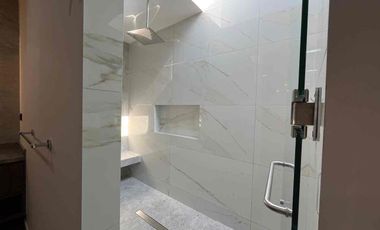 Amplia Casa de Lujo en Venta en Parque Jalisco, lomas de Angelopolis