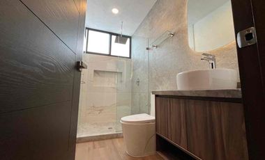 Amplia Casa de Lujo en Venta en Parque Jalisco, lomas de Angelopolis