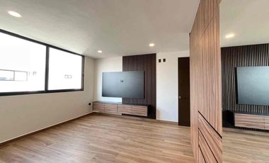 Amplia Casa de Lujo en Venta en Parque Jalisco, lomas de Angelopolis