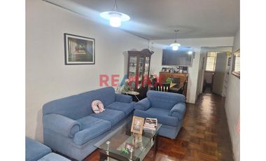 Venta De Casa En Urb. Los Laureles - Chorrillos