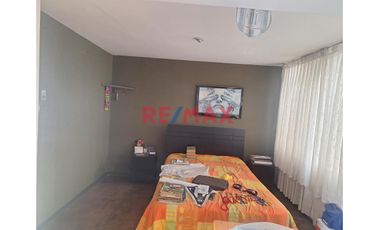 Venta De Casa En Urb. Los Laureles - Chorrillos