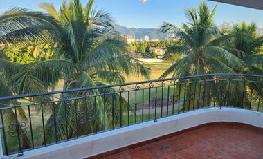 Casa en Renta en Villa Fairway en Marina Vallarta Vista al campo de golf, 3 recamaras.