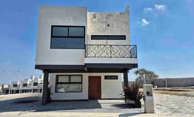 Casas en Pre VENTA  VILLAS ZACANGO a 15 minutos de Galerías Metepec