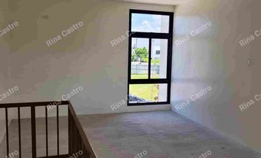 TOWNHOUSE INNER UNIT NEAR CLARK AIRPORT