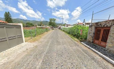 CASA EN VENTA, 4 RECAMARAS, 2 BAÑOS Y 2 LUGARES DE ESTACIONAMIENTO.