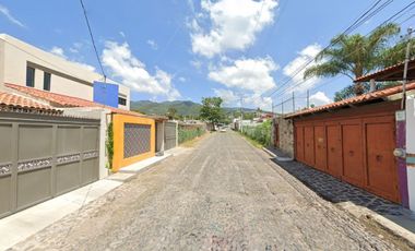 CASA EN VENTA, 4 RECAMARAS, 2 BAÑOS Y 2 LUGARES DE ESTACIONAMIENTO.