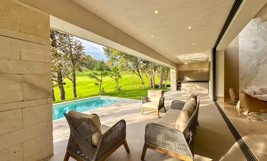 Casa con Alberca y Vista Al Campo de Golf en El Cielo - Guadalajara