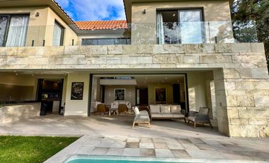 Casa con Alberca y Vista Al Campo de Golf en El Cielo - Guadalajara