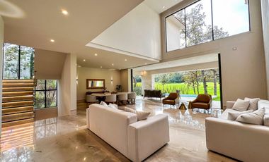 Casa con Alberca y Vista Al Campo de Golf en El Cielo - Guadalajara