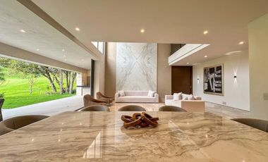 Casa con Alberca y Vista Al Campo de Golf en El Cielo - Guadalajara